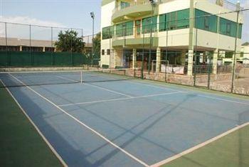 Le Baron Hotel Accra Luaran gambar